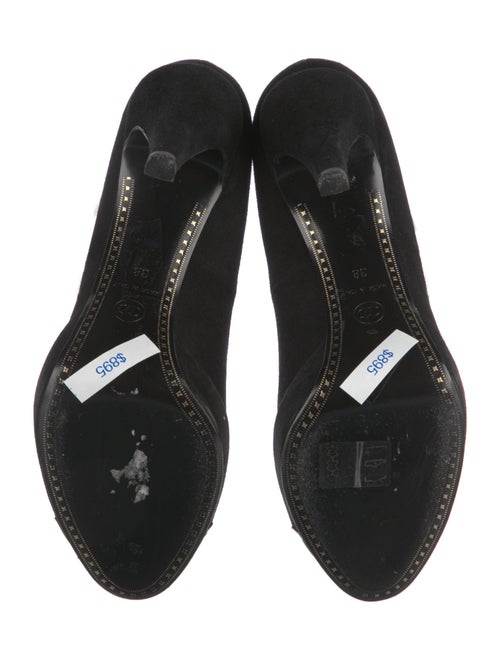 Chanel 2011 Interlocking CC Logo Pumps