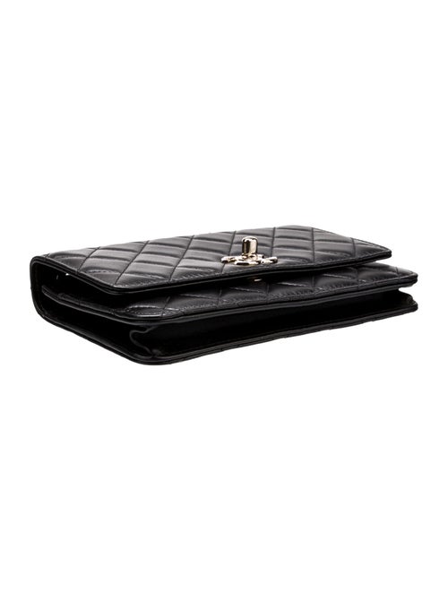 Chanel 2021 Trendy CC Wallet on Chain