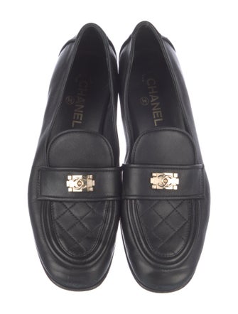 Chanel 2020 Interlocking CC Logo Loafers