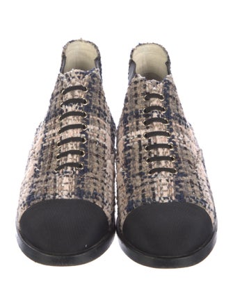 Chanel 2019 Interlocking CC Logo Lace-Up Boots