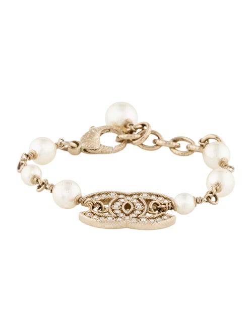 Chanel Faux Pearl & Strass CC Station Bracelet