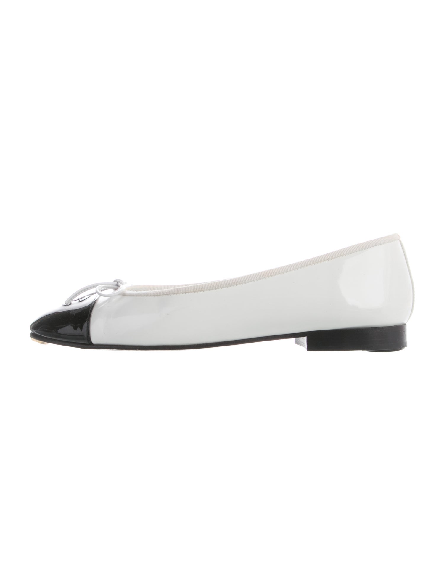 Chanel 2020 Interlocking CC Logo Flats