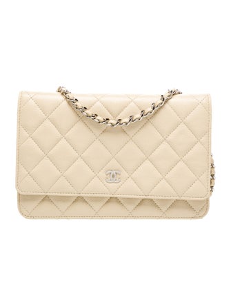 Chanel Classic Wallet on Chain