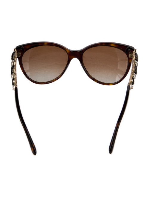 Chanel Interlocking CC Logo Cat-Eye Sunglasses