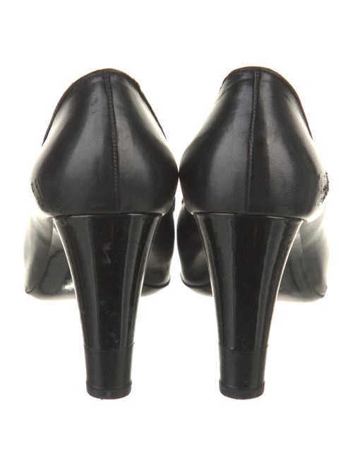 Chanel Interlocking CC Logo Lambskin Pumps