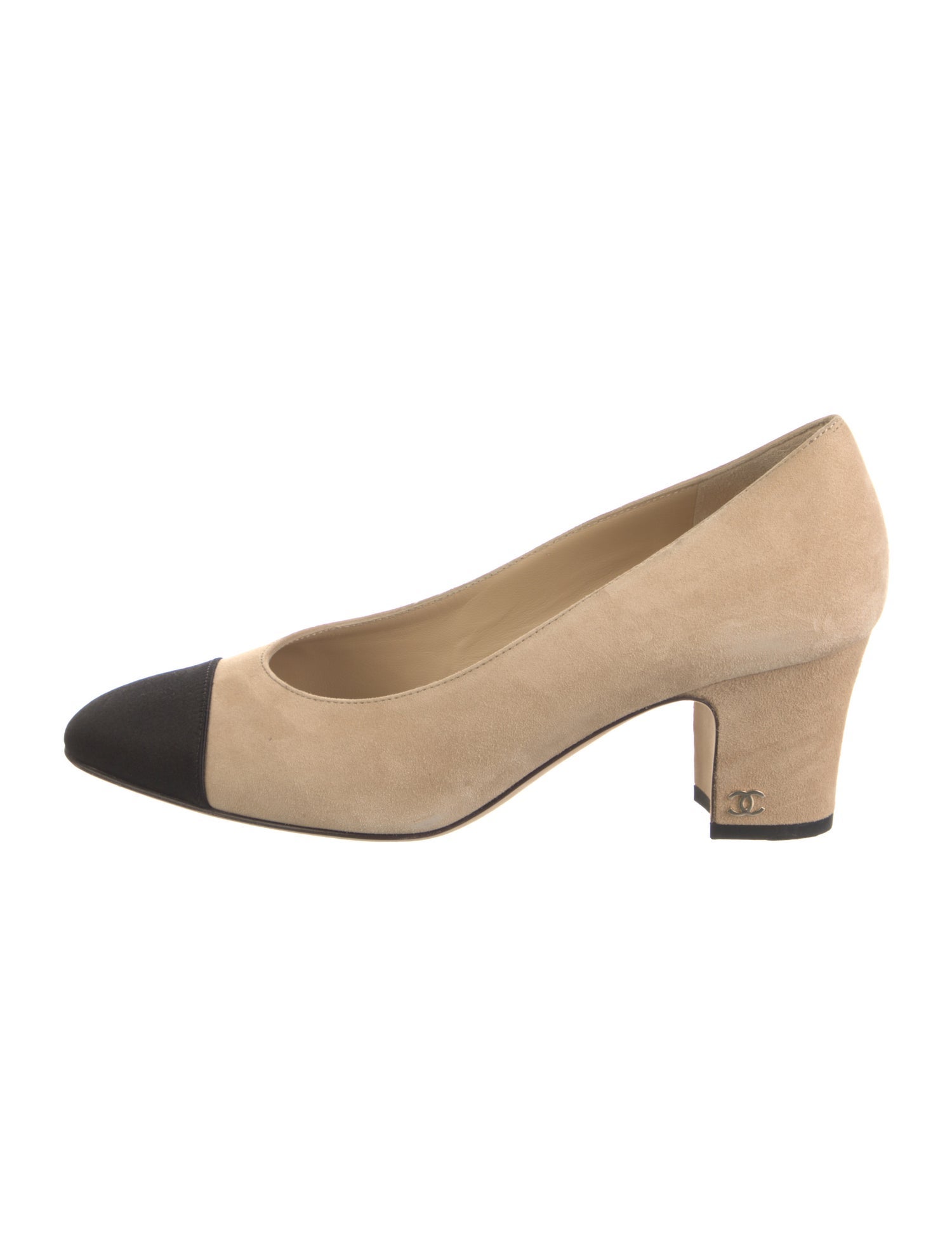 Chanel 2017 Interlocking CC Logo Pumps