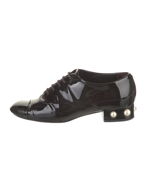 Chanel Interlocking CC Logo Patent Leather Oxfords
