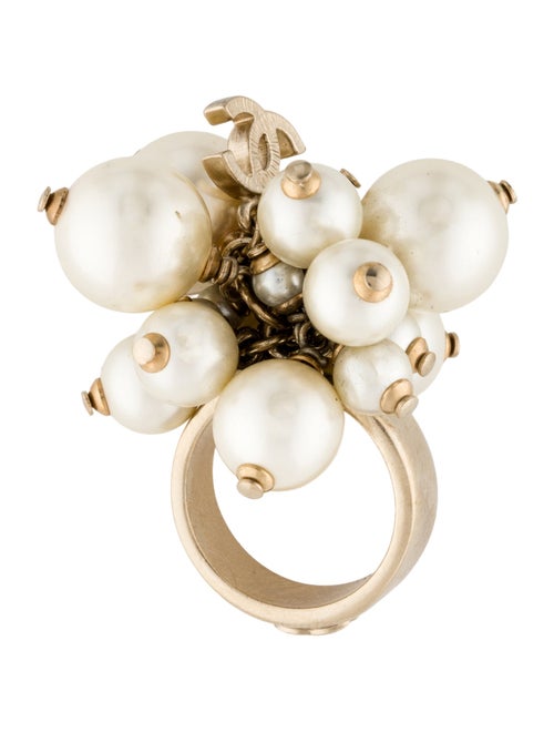 Chanel Faux Pearl Cluster CC Cocktail Ring