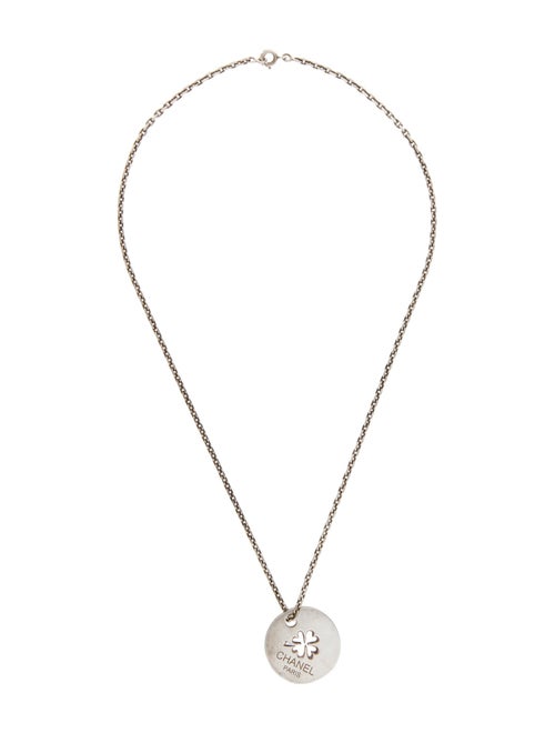 Chanel 31 Rue Cambon Clover Pendant Necklace