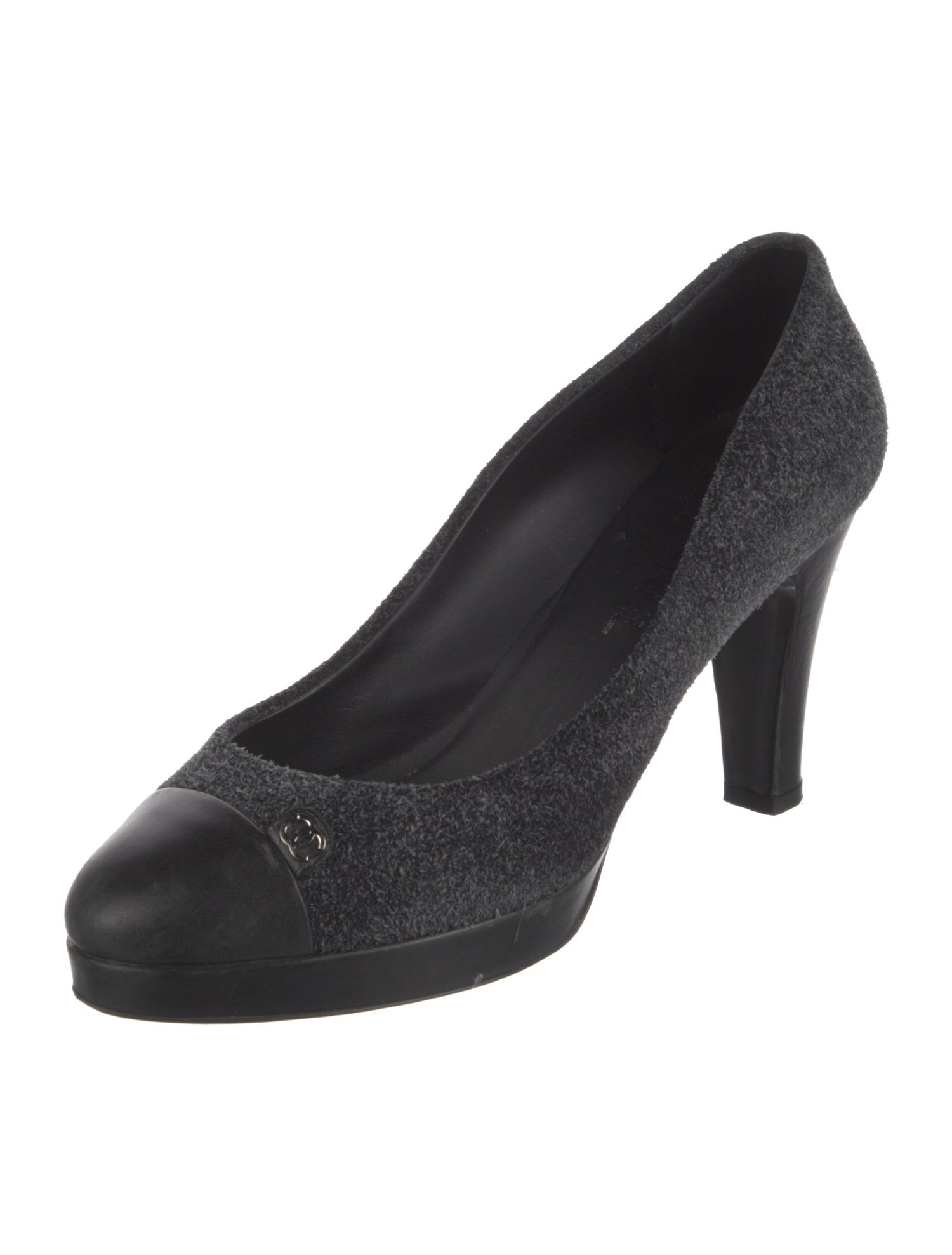 Chanel 2011 Interlocking CC Logo Pumps