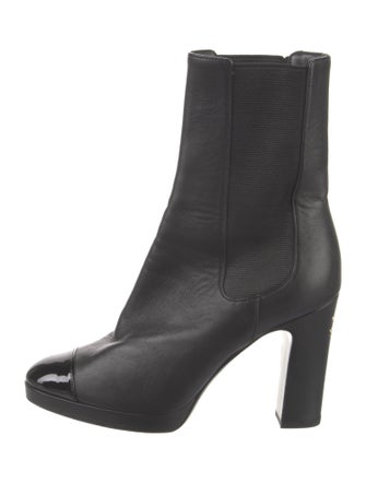 Chanel 2020 Interlocking CC Logo Chelsea Boots