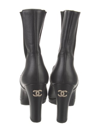 Chanel 2020 Interlocking CC Logo Chelsea Boots