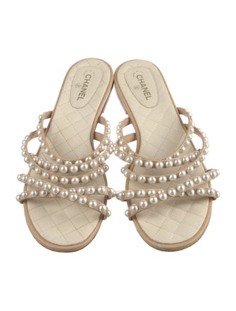 Chanel 2018 Interlocking CC Logo Slides