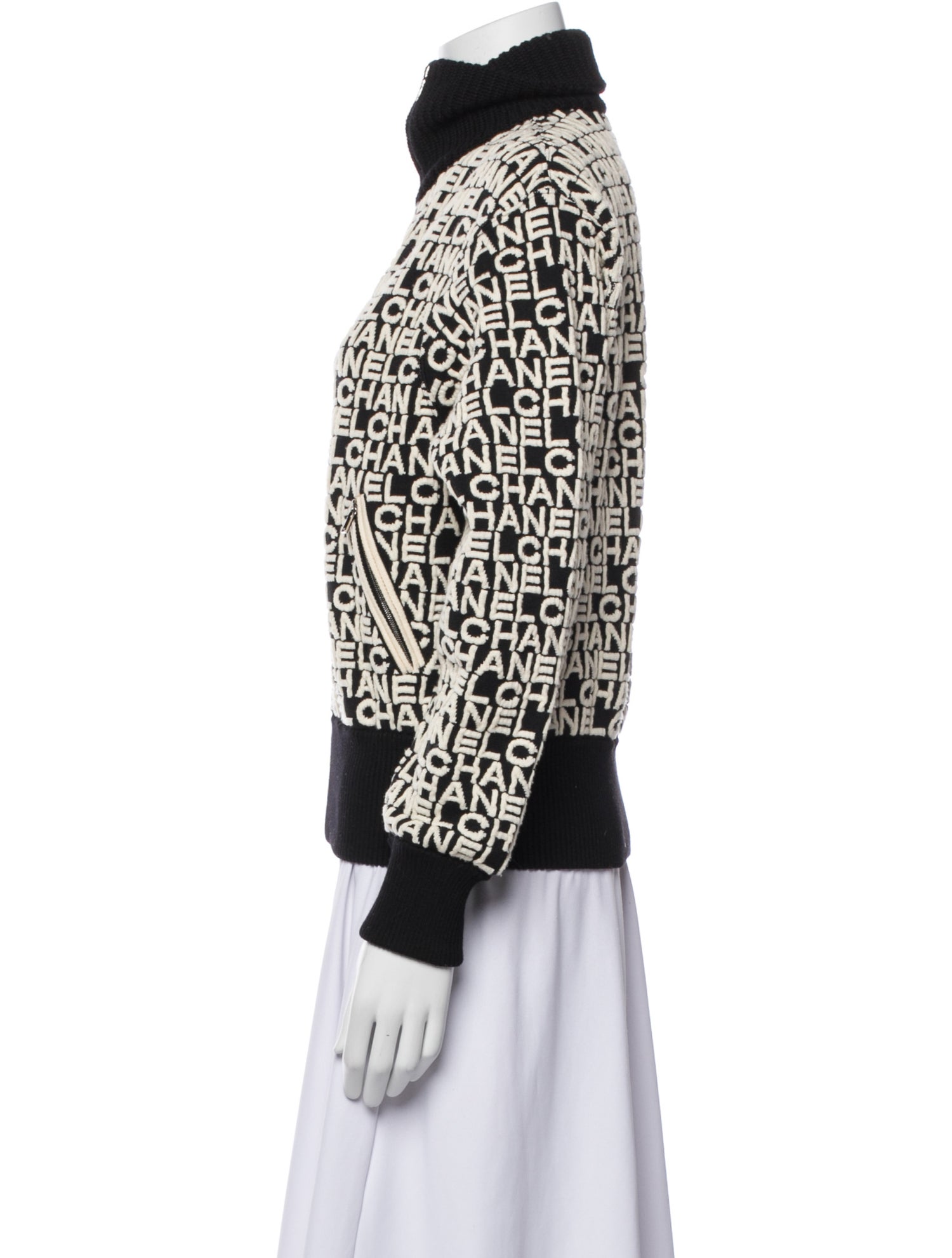 Chanel 2019 Coco Neige Sweater