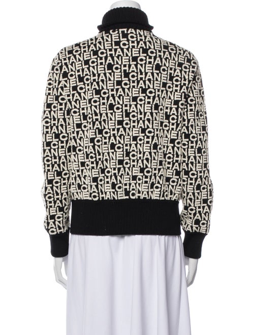 Chanel 2019 Coco Neige Sweater