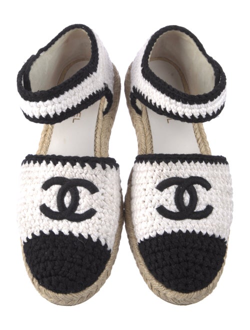 Chanel 2022 Interlocking CC Logo Espadrilles