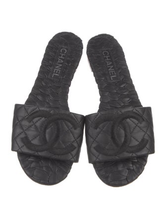 Chanel 2018 Interlocking CC Logo Slides