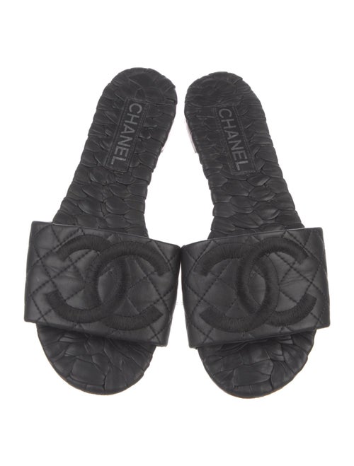Chanel 2018 Interlocking CC Logo Slides
