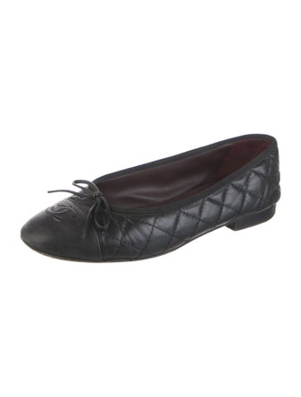 Chanel Interlocking CC Logo Leather Ballet Flats