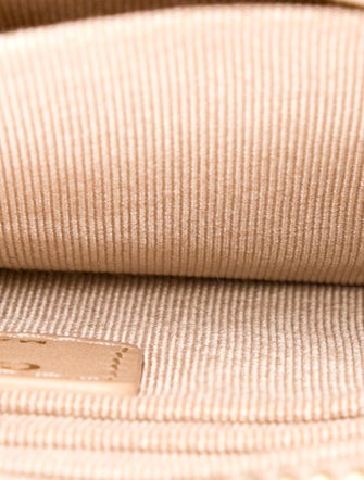 Chanel Small 19 O-Case