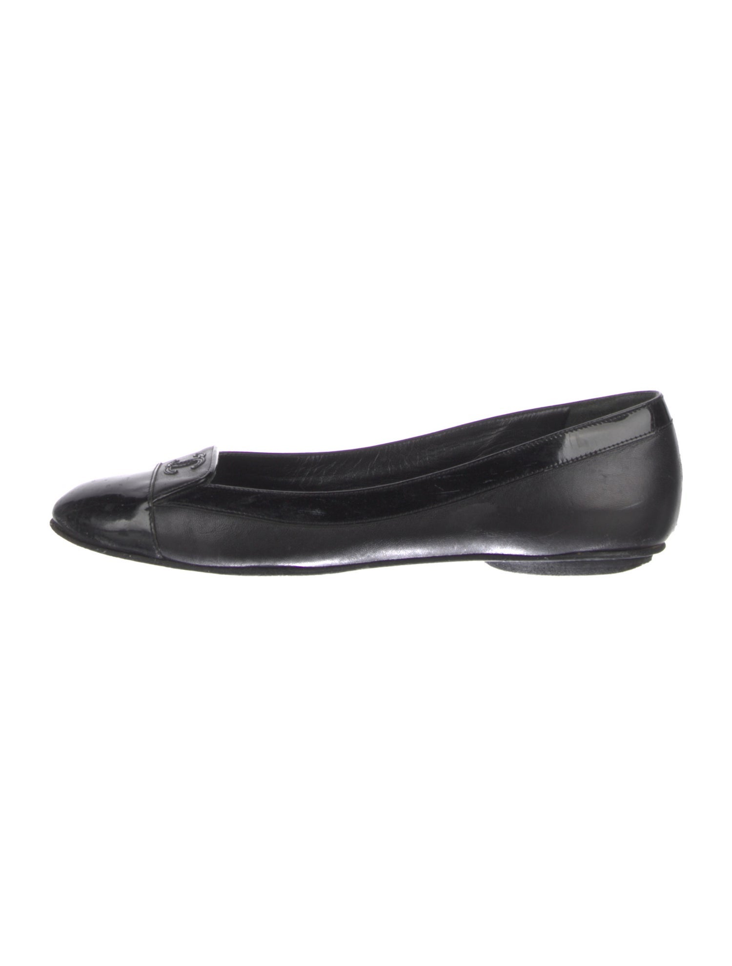 Chanel Interlocking CC Logo Leather Flats