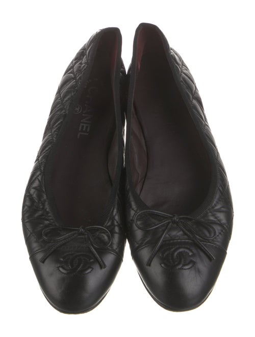 Chanel Interlocking CC Logo Leather Ballet Flats