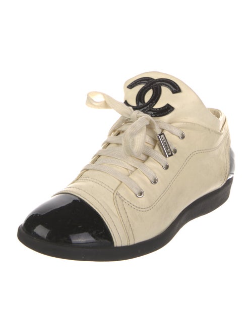 Chanel Interlocking CC Logo Leather Sneakers