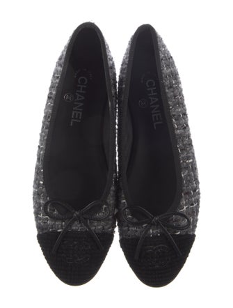 Chanel 2023 Interlocking CC Logo Ballet Flats