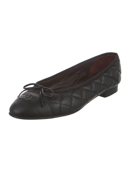 Chanel Interlocking CC Logo Leather Ballet Flats