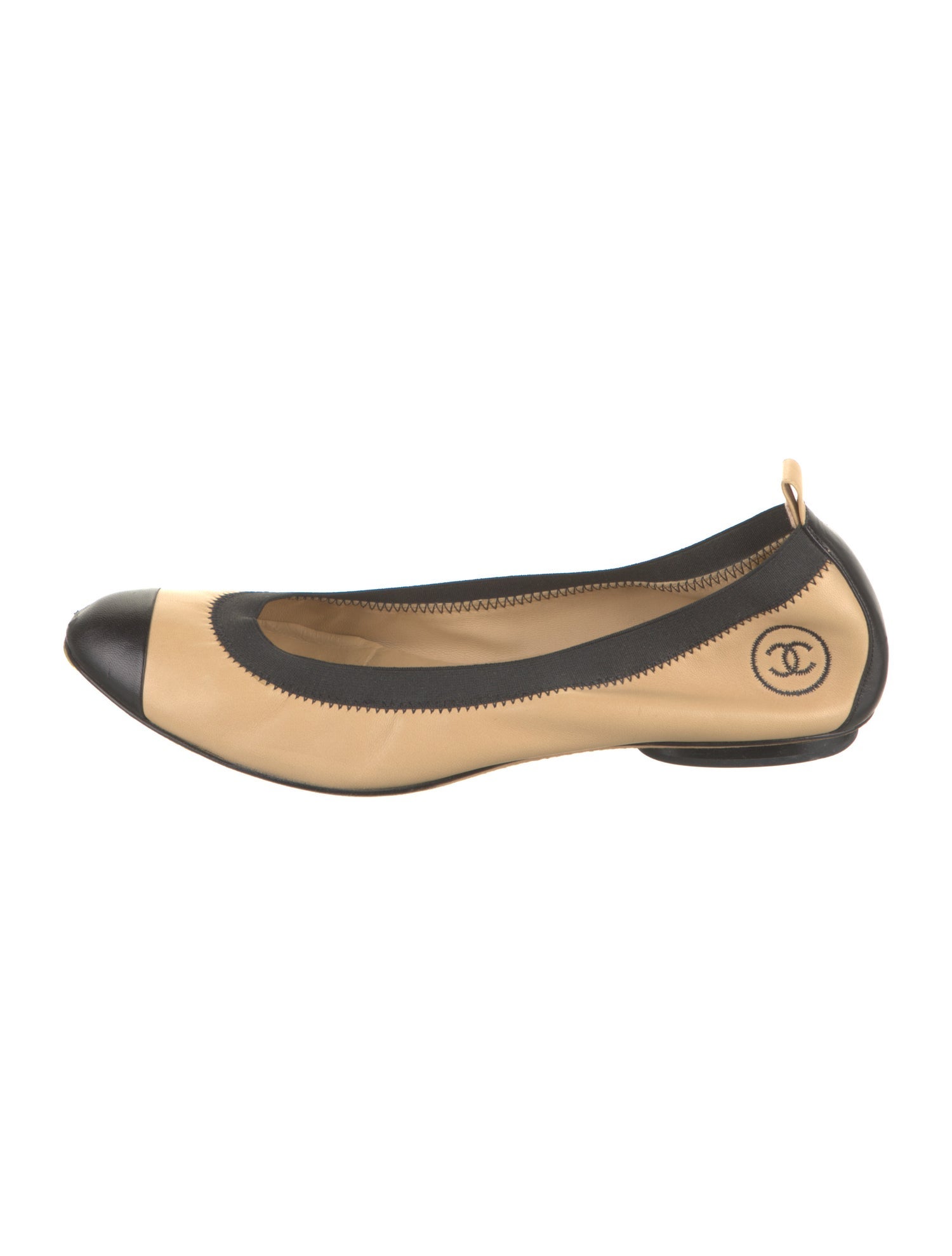 Chanel Interlocking CC Logo Leather Flats