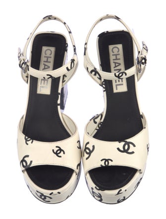 Chanel 2022 Interlocking CC Logo Slingback Sandals