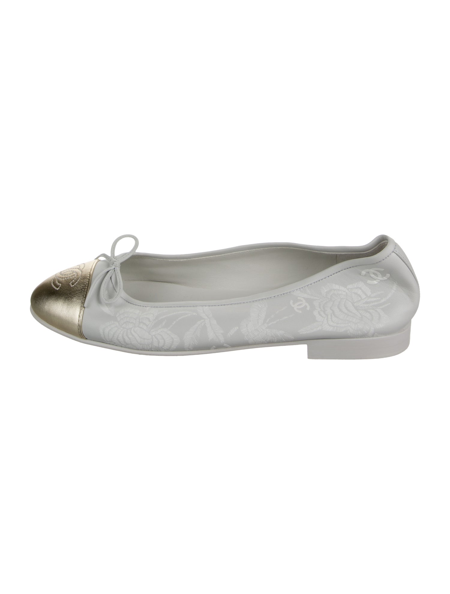 Chanel Interlocking CC Logo Leather Ballet Flats