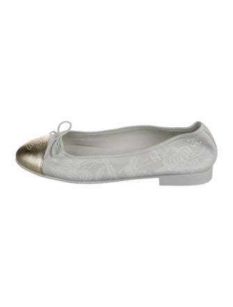 Chanel Interlocking CC Logo Leather Ballet Flats