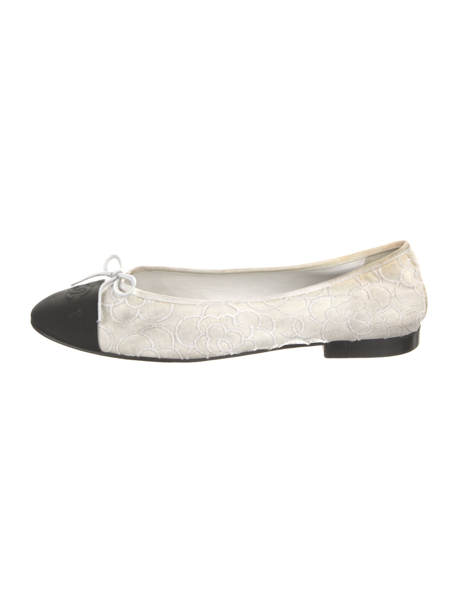 Chanel Interlocking CC Logo Bow Accents Ballet Flats