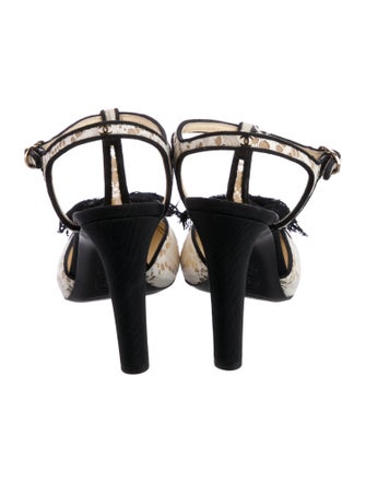 Chanel 2016 Interlocking CC Logo T-Strap Pumps