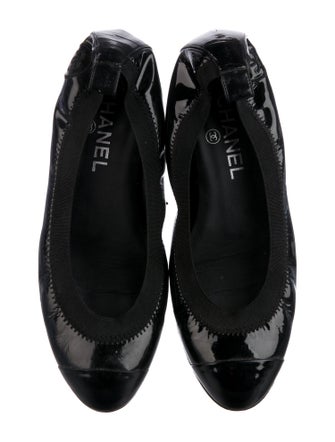 Chanel Interlocking CC Logo Patent Leather Ballet Flats