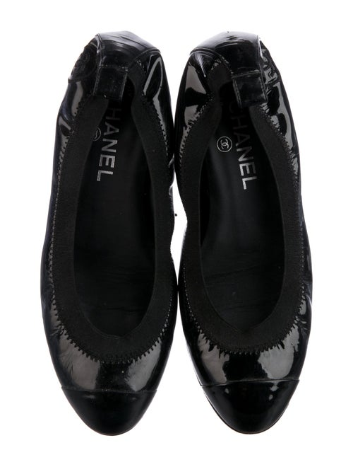 Chanel Interlocking CC Logo Patent Leather Ballet Flats