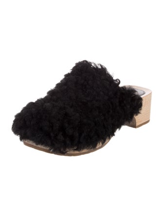 Chanel 2022 Interlocking CC Logo Mules