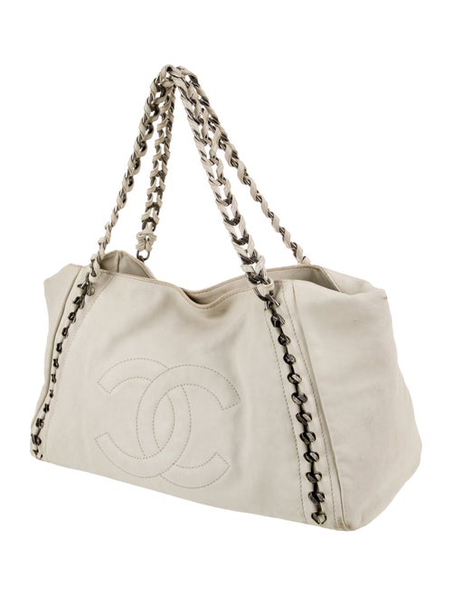 Chanel E/W Modern Chain Tote
