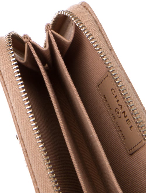 Chanel Interlocking CC Logo Leather Coin Pouch