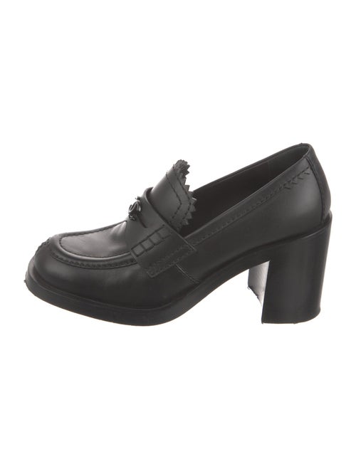 Chanel 2023 Interlocking CC Logo Pumps