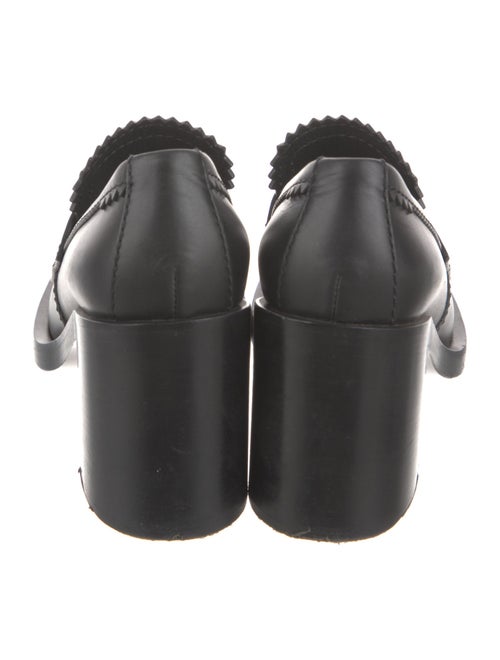 Chanel 2023 Interlocking CC Logo Pumps