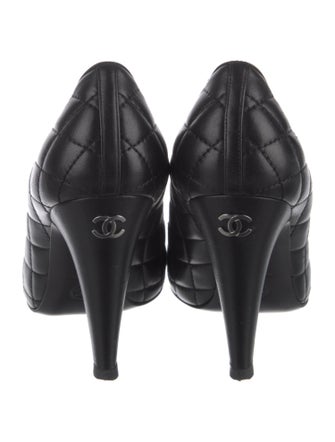 Chanel 2013 Interlocking CC Logo Pumps
