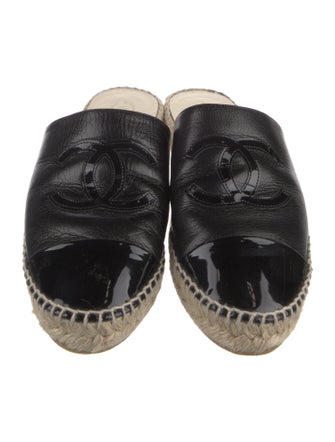 Chanel 2018 Interlocking CC Logo Espadrilles