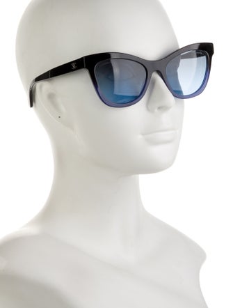 Chanel Interlocking CC Logo Cat-Eye Sunglasses