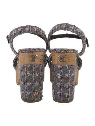 Chanel 2019 Interlocking CC Logo Espadrilles