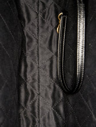 Chanel Small 22 Hobo