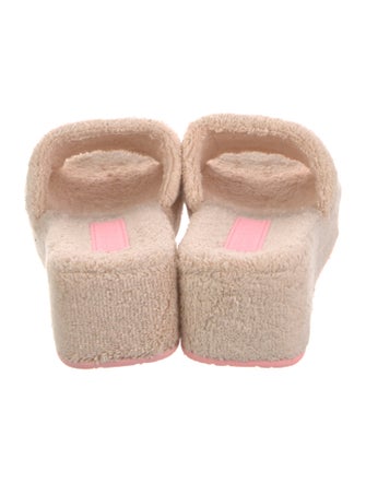 Chanel 2022 Interlocking CC Logo Slides