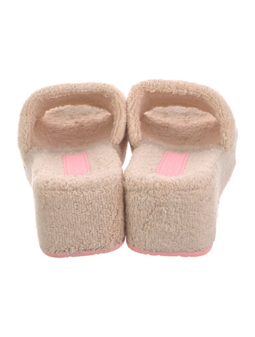 Chanel 2022 Interlocking CC Logo Slides