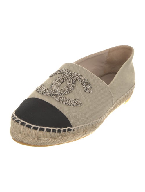 Chanel 2020 Interlocking CC Logo Espadrilles